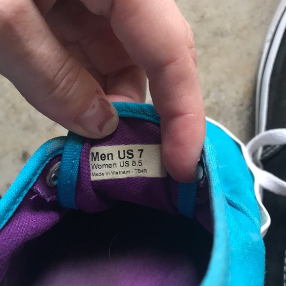 Used Blue Vans, Women’s 8.5 - Picture 6 of 6